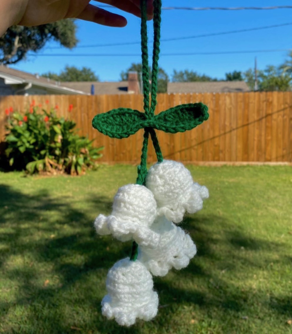 White bell flower crochet car mirror hanger
